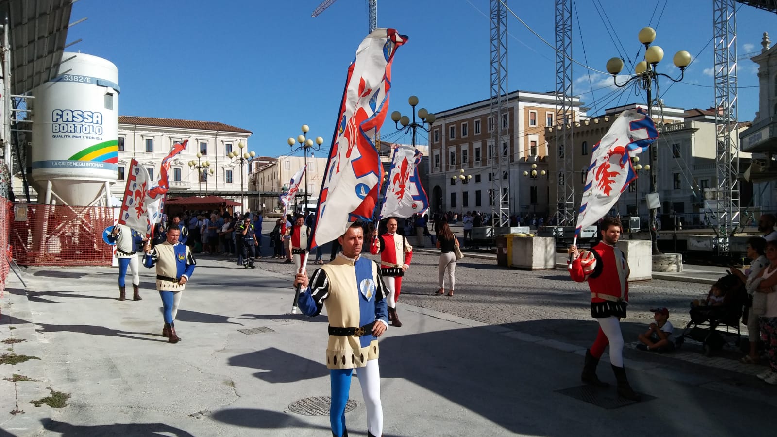 PIAZZA DUOMO FIGURANTI PERDONANZA 2018